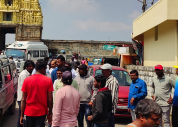 ಮಹಿಳೆ ಮೇಲೆ ಹಲ್ಲೆ ನಡೆಸಿದ ಪಾರ್ಕಿಂಗ್ ಸಿಬ್ಬಂದಿ