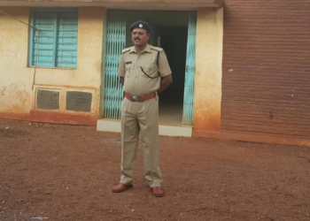 ಬೆಳ್ಳಂಬೆಳಿಗ್ಗೆ ಅರಣ್ಯ ಅಧಿಕಾರಿಗೆ ಶಾಕ್