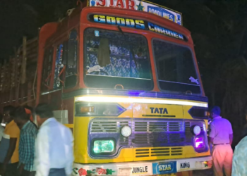 ಬೈಕ್ ಗಳ ಅಪಘಾತ; ನೆಲಕ್ಕೆ ಬಿದ್ದವರ ಮೇಲೆ ಹರಿದ ಲಾರಿ