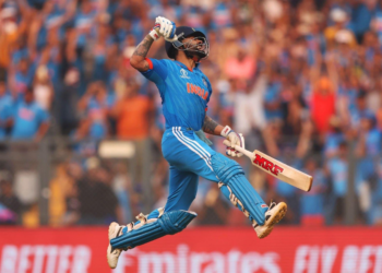 IND v NZ: ದೇವರ ಮನೆಯಲ್ಲೇ “ಕ್ರಿಕೆಟ್ ದೇವರ” ದಾಖಲೆ ಮುರಿದು ವಿಶ್ವದಾಖಲೆ ಬರೆದ ಕೊಹ್ಲಿ