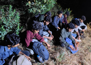 ಚಾರಣಕ್ಕೆ ಹೋಗಿದ್ದವರು ಕಾಡಿನಲ್ಲಿ ಕಣ್ಮರೆ; ಸಿಬ್ಬಂದಿಯಿಂದ ರಕ್ಷಣೆ