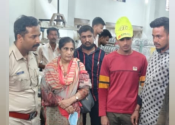 ಕಾಲಿಗೆ ಸರಪಳಿ ಕಟ್ಟಿ ಜೀತಕ್ಕೆ ಇಟ್ಟುಕೊಂಡ ಮಾಲೀಕ!