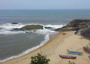 ಈಜಲು ತೆರಳಿದ್ದ ಇಬ್ಬರು ನೀರು ಪಾಲು