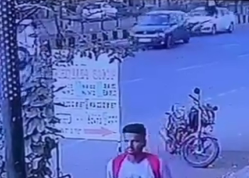 ಭೀಕರ ಸರಣಿ ಅಪಘಾತ; 50 ಮೀಟರ್ ದೂರ ಹಾರಿ ಬಿದ್ದ ಯುವತಿ