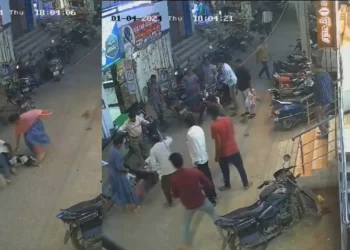 ತಾಯಿ-ಮಗನ ಮೇಲೆ ಬೀದಿ ನಾಯಿ ದಾಳಿ!
