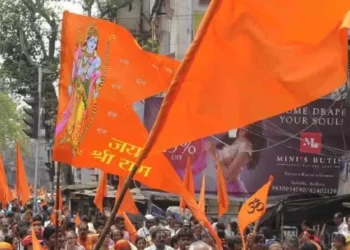 ಶೋಭಾಯಾತ್ರೆ ನಿಷೇಧ; ನಡೆದೆ ನಡೆಯುತ್ತದೆ ಎಂದ ಕಾರ್ಯಕರ್ತರು