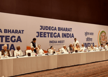 ಬಿಜೆಪಿ ಪರ ಬ್ಯಾಟ್ ಬೀಸಿದ ದೀದಿ!