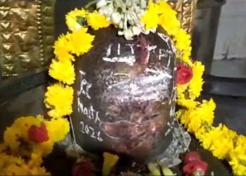 ಹರಕೆ ತೀರಿಸಲಿ ಎಂಬ ಕಾರಣಕ್ಕೆ ದೇವರ ಮೇಲೆ ಬರೆದಿದ್ದ ವಿದ್ಯಾರ್ಥಿ!