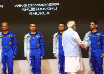 ನಾಲ್ವರು ಗಗನ ಯಾತ್ರಿಗಳ ಕಾರ್ಯ ಏನು?