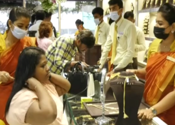 ಐತಿಹಾಸಿಕ ದಾಖಲೆ ಕಂಡ ಚಿನ್ನ