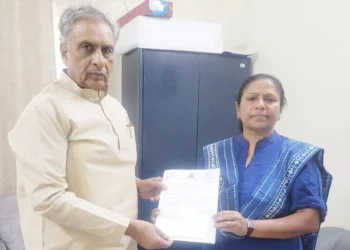 ಪರಿಷತ್ ಸದಸ್ಯೆ ಸ್ಥಾನಕ್ಕೆ ತೇಜಸ್ವಿನಿಗೌಡ ರಾಜೀನಾಮೆ