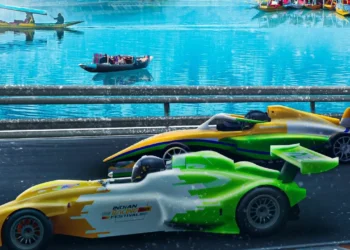 ಕಣಿವೆ ನಾಡಿನಲ್ಲಿ ಫಾರ್ಮುಲಾ ರೇಸ್!