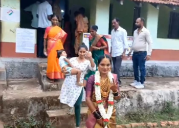 ಅಲಂಕಾರಗೊಂಡೇ ಬೂತ್ ಗೆ ಆಗಮಿಸಿ ಮತದಾನ ಮಾಡಿದ ವಧು