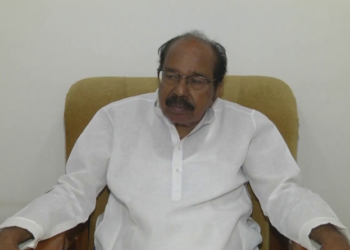 ರಾಜಕೀಯದಿಂದ ಹಿಂದೆ ಸರಿದ ವೀರಪ್ಪ ಮೊಯ್ಲಿ