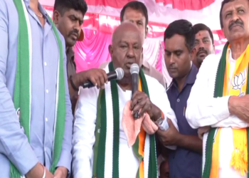 ರಾಜ್ಯದಲ್ಲಿ ಎಲ್ಲ ಸ್ಥಾನಗಳನ್ನು ಗೆಲ್ಲಿಸಿಕೊಟ್ಟರೆ ಮೋದಿ ಕೈ ಹಿಡಿದು ಮೇಕೆದಾಟು ಯೋಜನೆಗೆ ಸಹಿ ಹಾಕಿಸುತ್ತೇನೆ