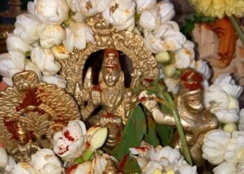 ಸರಸ್ವತಿ ದೇವಿಯ ಈ ಮಂತ್ರವನ್ನು ಜಪಿಸಿವುದರಿಂದ ಬುದ್ದಿಮಾಂದ್ಯ, ಮೂರ್ಖ ಮಕ್ಕಳು ಕೂಡ ಬುದ್ಧಿವಂತರಾಗಿರುತ್ತಾರೆ..