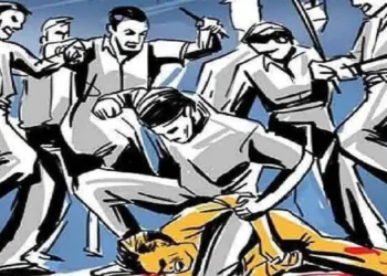 ದಾರಿ ಬಿಡಿ ಎಂದಿದ್ದಕ್ಕೆ ಯೋಧರೊಬ್ಬರ ಮೇಲೆ ಪುಂಡರಿಂದ ಹಲ್ಲೆ