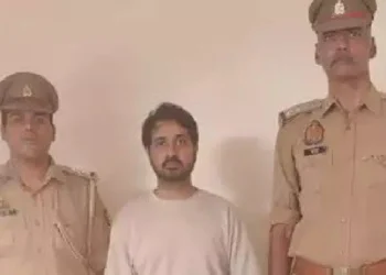 ಐಆರ್ ಎಸ್ ಅಧಿಕಾರಿ ಮನೆಯಲ್ಲಿ ಯುವತಿಯ ಶವ ಪತ್ತೆ