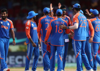 ಇಂಗ್ಲೆಂಡ್ ಬಗ್ಗು ಬಡಿದು ಫೈನಲ್ ಪ್ರವೇಶಿಸಿದ ಭಾರತ