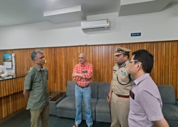 ಚಾರಣಿಗರ ರಕ್ಷಣೆ ಹಾಗೂ ಮೃತ ದೇಹ ತರಲು ಅಗತ್ಯ ಕ್ರಮ ಕೈಗೊಳ್ಳುವಂತೆ ಸಿಎಂ ಸೂಚನೆ