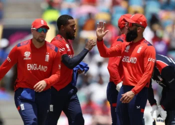 ಇಂಗ್ಲೆಂಡ್ ಗೆ ಸುಲಭ ತುತ್ತಾಗಿ ಟೂರ್ನಿಯಿಂದ ಹೊರ ಬಿದ್ದ ಅಮೆರಿಕ