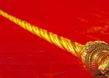 ಸಂಸತ್ ನಲ್ಲಿ ಶುರುವಾಗಿದೆ ರಾಜದಂಡದ ಚರ್ಚೆ!