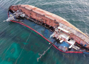 ಮುಳುಗಿದ ತೈಲ ಟ್ಯಾಂಕರ್; 13 ಜನ ಭಾರತೀಯರು ನಾಪತ್ತೆ