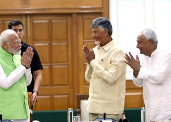 ಬಜೆಟ್ ನಲ್ಲಿ ಎಲ್ಲ ರಾಜ್ಯಗಳಿಗೂ ಇಲ್ಲ ಸಮಾನ ಆದ್ಯತೆ; ಇಂಡಿಯಾ ಕೂಟದಿಂದ ಪ್ರತಿಭಟನೆ