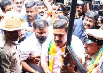 ಸಿಎಂ ಮನೆಗೆ ಮುತ್ತಿಗೆ ಹಾಕಲು ಯತ್ನ; ಅರೆಸ್ಟ್