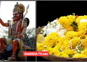 ಕುಲದೇವರ ದೇವಸ್ಥಾನಕ್ಕೆ ಹೋಗುವಾಗ ಈ ಎರಡು ವಸ್ತುಗಳನ್ನು ಹೊತ್ತುಕೊಂಡರೆ ನಮ್ಮ ಜೀವನದಲ್ಲಿ ಮುಂದಿನ ಪ್ರಗತಿಯ ಹಂತಕ್ಕೆ ಹೋಗಬಹುದು