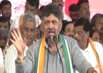 ಸಿದ್ದರಾಮಯ್ಯ ಜೊತೆ ಬಂಡೆ ಇದೆ; ಯಾರಿಗೂ ಮುಟ್ಟಲು ಆಗುವುದಿಲ್ಲ!