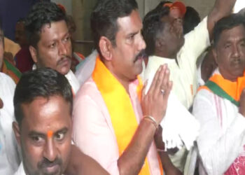 ನಮ್ಮ ಹೋರಾಟದಿಂದಾಗಿ ಕಾಂಗ್ರೆಸ್ ಹೈಕಮಾಂಡ್ ಸಿದ್ದು ರಕ್ಷಿಸುವಂತೆ ಹೇಳಿದೆ; ಬಿ.ವೈ. ವಿಜಯೇಂದ್ರ