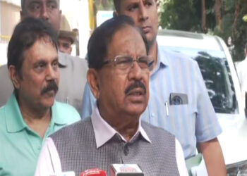 ಸಿಎಂ ಬೆನ್ನಿಗೆ ನಿಲ್ಲುವಂತೆ ಹೈಕಮಾಂಡ್ ಸೂಚಿಸಿದೆ; ಪರಮೇಶ್ವರ್