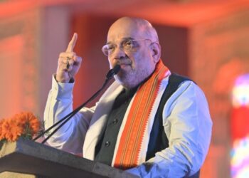 ರಾಹುಲ್ ಮತ್ತು ಕಾಂಗ್ರೆಸ್ ವಿರುದ್ಧ ವಾಗ್ದಾಳಿ ನಡೆಸಿದ ಅಮಿತ್ ಶಾ