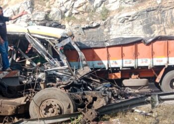 ಭೀಕರ ರಸ್ತೆ ಅಪಘಾತ; 8 ಜನ ಬಲಿ, 30ಕ್ಕೂ ಅಧಿಕ ಜನ ಗಾಯ