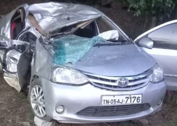 ಮರಕ್ಕ ಡಿಕ್ಕಿ ಹೊಡೆದ ಕಾರು; ಇಬ್ಬರು ವಿದ್ಯಾರ್ಥಿಗಳು ಬಲಿ