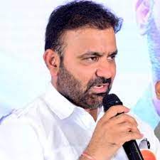 ಕುಲಪತಿಗೆ ಕ್ಲಾಸ್ ತೆಗೆದುಕೊಂಡ ಸಚಿವ ಲಾಡ್