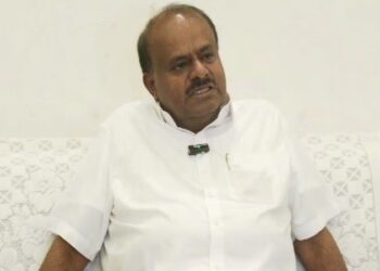 ಚಪ್ಪಲಿ ಹಾರ ಈಗ ಯಾರಿಗೆ ಹಾಕಬೇಕು?