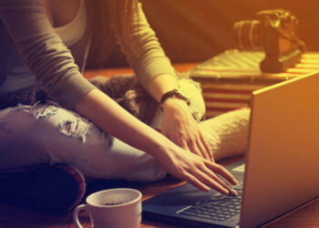 ಮಹಿಳೆಯರ ವಿಡಿಯೋ ಮಾಡಿ ಬ್ಲ್ಯಾಕ್ ಮೇಲ್!