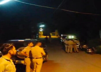 ಮಸೀದಿಗೆ ಕಲ್ಲು ಎಸೆದ ದುಷ್ಕರ್ಮಿಗಳು; ಆತಂಕ