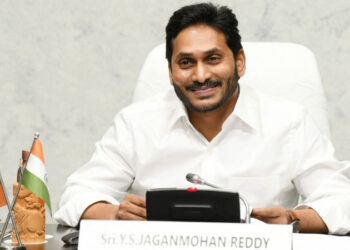 ಮಾಜಿ ಸಿಎಂ ಜಗನ್ ವಿರುದ್ಧ ಆಸ್ತಿ ಆರೋಪ ಮಾಡಿದ ಸಹೋದರಿ