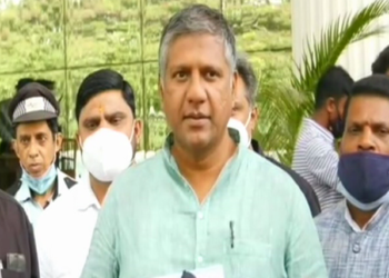 ಸಿ.ಪಿ. ಯೋಗೇಶ್ವರ್ ಪರ ಬ್ಯಾಟ್ ಬೀಸಿದ ಅರವಿಂದ್ ಬೆಲ್ಲದ್