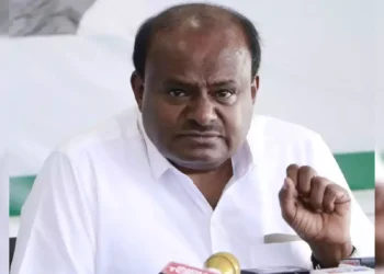 ಹಬ್ಬದ ದಿನವೂ ಸಿಎಂ ವಿರುದ್ಧ ಗುಡುಗಿದ ಕುಮಾರಸ್ವಾಮಿ