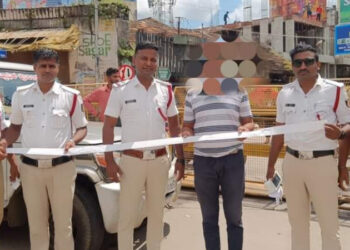 ಸಂಚಾರ ನಿಯಮ ಉಲ್ಲಂಘಿಸಿದ ವ್ಯಕ್ತಿಗೆ ಮೂರು ಮೀಟರ್ ಉದ್ದ ಬಿಲ್