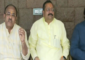 ವಕ್ಫ್ ವಿವಾದ; ಅಭಿಯಾನಕ್ಕೆ ಮುಂದಾದ ಬಿಜೆಪಿ ನಾಯಕರು