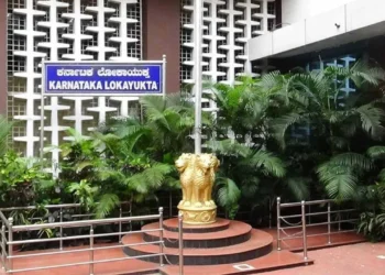 ಬೆಳ್ಳಂಬೆಳಗ್ಗೆ ಭ್ರಷ್ಟ ಅಧಿಕಾರಿಗಳಿಗೆ ಶಾಕ್ ನೀಡಿದ ಲೋಕಾಯುಕ್ತ ಅಧಿಕಾರಿಗಳು