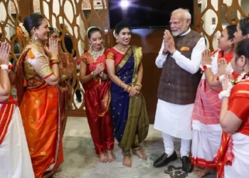 ಗಯಾನಕ್ಕೆ ಭೇಟಿ ನೀಡಿದ ಪ್ರಧಾನಿ ಮೋದಿ; ಅದ್ದೂರಿ ಸ್ವಾಗತ