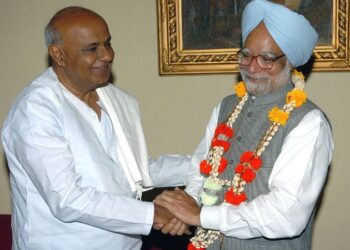 ದೇಶ ಭೀಕರ ಪರಿಸ್ಥಿತಿಯಲ್ಲಿದ್ದಾಗ ಮನಮೋಹನ್ ಕಾಪಾಡಿದರು; ದೇವೇಗೌಡ