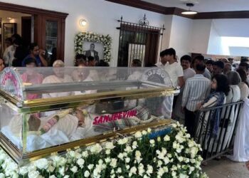 ಸೋಮನಹಳ್ಳಿಯಲ್ಲಿ S.M. ಕೃಷ್ಣ ಅಂತ್ಯಕ್ರಿಯೆ.. ಮೊಮ್ಮಗನಿಂದ ಅಗ್ನಿ ಸ್ಪರ್ಶ