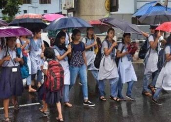 10 ಜಿಲ್ಲೆಗಳ  ಶಾಲಾ ಕಾಲೇಜುಗಳಿಗೆ ರಜೆ..ಬೆಂಗಳೂರಿಗೆ..?